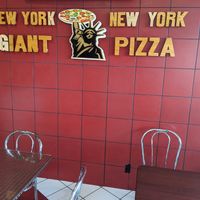Very cozy at New York New York Giant Pizza in Poway