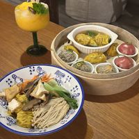 Scallion noodles (vegan), vegan combo and mango pop cocktail 🍹   at Sista the Dumpling Shack in Kuta