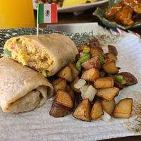 Breakfast burrito with bacon 9/10 at Sunny Express Mexican Chinese in Compton