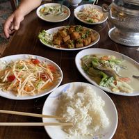 Green curry. Papaya salad tofu with special sauce  at Yún Xiāng 雲鄉 - Yunnan Thai Myanmar Food in Hengchun