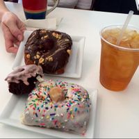 vegan donuts and iced tea at Fritz Pastry in Chicago