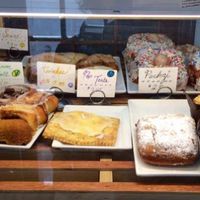 display case at Fritz Pastry in Chicago