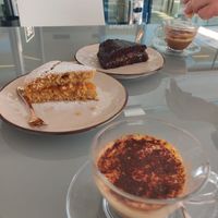 Vegan cakes and coffee at DELI in Orzinuovi