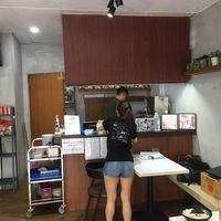 Setting up on Day 1 at 3 Treasures 三寶齋 - Bedok in East Singapore