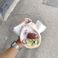 Wrap de falafel de remolacha at Falafel etc in Zagreb