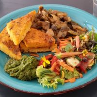 29 July 2020: Ratatouille, polenta slices, green pesto, salad (translated with DeepL) | Ratatouille, Polentaschnitten, grüner Pesto, Salat | https://www.facebook.com/valea.regensburg/photos/a.175911517210645/225403235594806/ at Valea in Regensburg