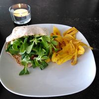 Burger with banana crisps at Yemaya's Vegan Corner in Amsterdam