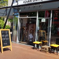 Nice vibe, nearby metrostation at Yemaya's Vegan Corner in Amsterdam