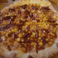 Bbq ficken pizza at The Red Lion in Bristol