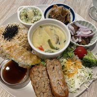 Veggie lunch plate  at Fete le Marche in Kawasaki