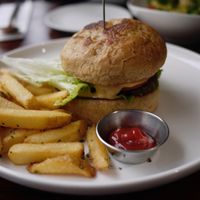Vegan Burger with the chunky chips at Mahina Vegan Table in Seoul