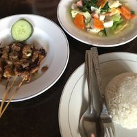 Cap cay with “ham”, soya satay and rice at Kedai Mie in Denpasar