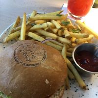 Fantasy Burger at Green Foods in Seebruck