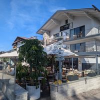 Outdoor seating at Green Foods in Seebruck