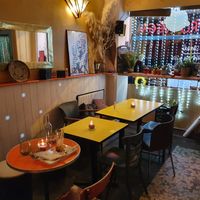 Cadre très sympa at L'Embuscade in Paris