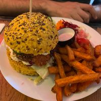  at L'Embuscade in Paris