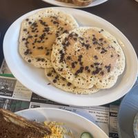   at Queens Coach in Niagara Falls