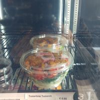 vegan protein salad- tempeh, peas, chickpeas, hummus, vegetables and rice at Hé Jij in Katwijk Aan Zee