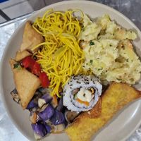 Buffet plate at El Jardin Vegetariano in Panama City