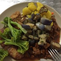 Cold food but had potential  at El Jardin Vegetariano in Panama City