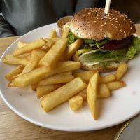 Vegan bietenburger  at Brasserie Zuss in Boxmeer