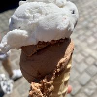 Stracciatella and chocolate hazelnut   at IceLab NiceCream Creations in Antwerpen
