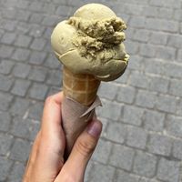Pistache met een glutenvrij hoorntje  at IceLab NiceCream Creations in Antwerpen