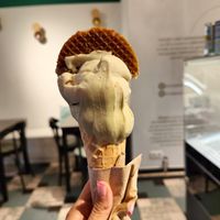 Pistachios and stroopwafel icecream at IceLab NiceCream Creations in Antwerpen