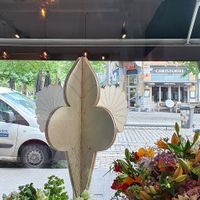 View from the shop at IceLab NiceCream Creations in Antwerpen