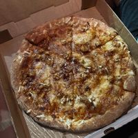 vegan bbq pizza at Slice of the Burg in St Petersburg