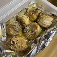 Garlic knots at Slice of the Burg in St Petersburg