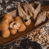 Heüra con ciruelas i piñones
clasica opción de combinar frutos secos y proteina de soja at La Cuina de la Iaia in Argentona