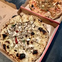 Trüffel Pizza￼  at Dr Drooly in Munich