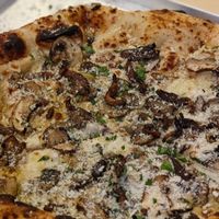 Mushroom pizza is always my to go at Dr Drooly in Munich
