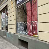 Outsidee  at Dr Drooly in Munich