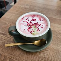 Matcha Raspberry latte with peamilk at Kringel in Tallinn