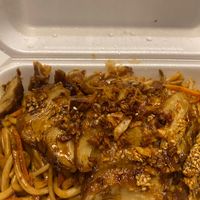 Vegane Ente mit Udon-Nudeln  at Thuy Phat Sushi Express in Hannover