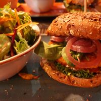 Iss-das-bunt Burger (limited edition) at Peter Pane in Dusseldorf