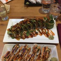 top: Spicy Magic Dragon (vegetarian) bottom: Spicy Veggie Supreme (vegan) at OCO Time in Ukiah