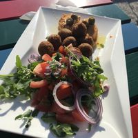 falafel plate with salad and hummus at Strandbuffet am Erlaufsee in Mariazell