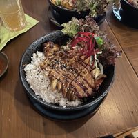 Bowl with “Knusprige Ente”  at An Chay in Leipzig
