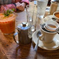tea and juice at Liquid Earth in Baltimore