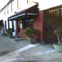 store front at Liquid Earth in Baltimore