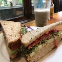 Hummus sandwich and frozen chai smoothie at Liquid Earth in Baltimore