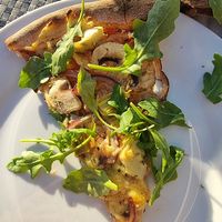 Pizza vegan at La Pizza in Tavira