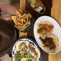 Courgette & mushroom pizza (right) & the Guacamole   at Mr. Taco in Bacalar