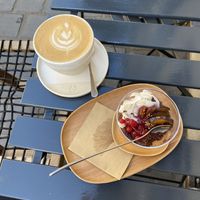   at 4minutes Cafe in Budapest