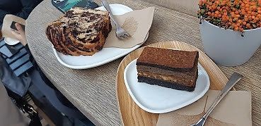  at 4minutes Cafe in Budapest