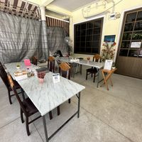Patio seating  at Kaek Kao Kua in Bangkok