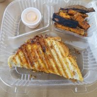 Jackfruit sandwich, sweet potato wedges at 5am Drip in Fort Worth